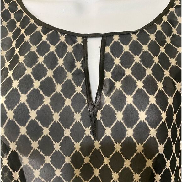 Chico’s SZ 8 Semi Sheer Black Chiffon Animal Print Blouse Open Split Back - Picture 6 of 13